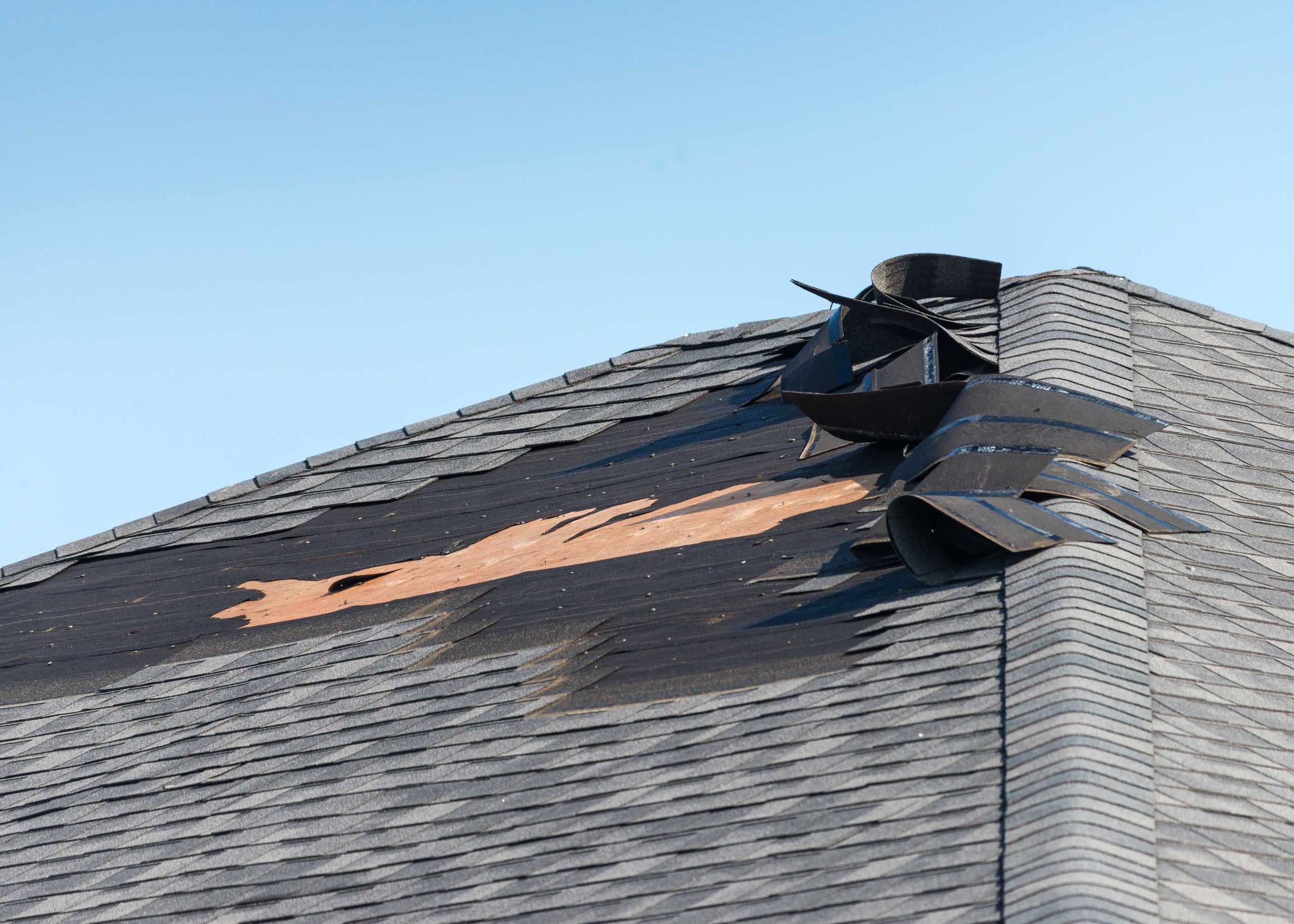 A roof needs emergency roof maintenance after extensive damage to a Sprindale, AR home.